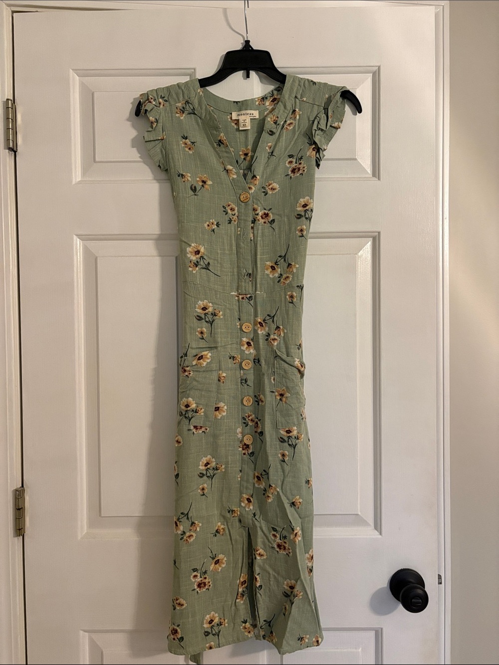 Light Green Floral Button-Front Midi Dress